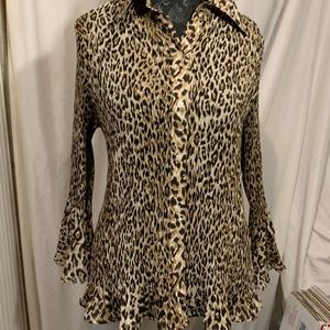 Essentials by Milano leopard print blouse